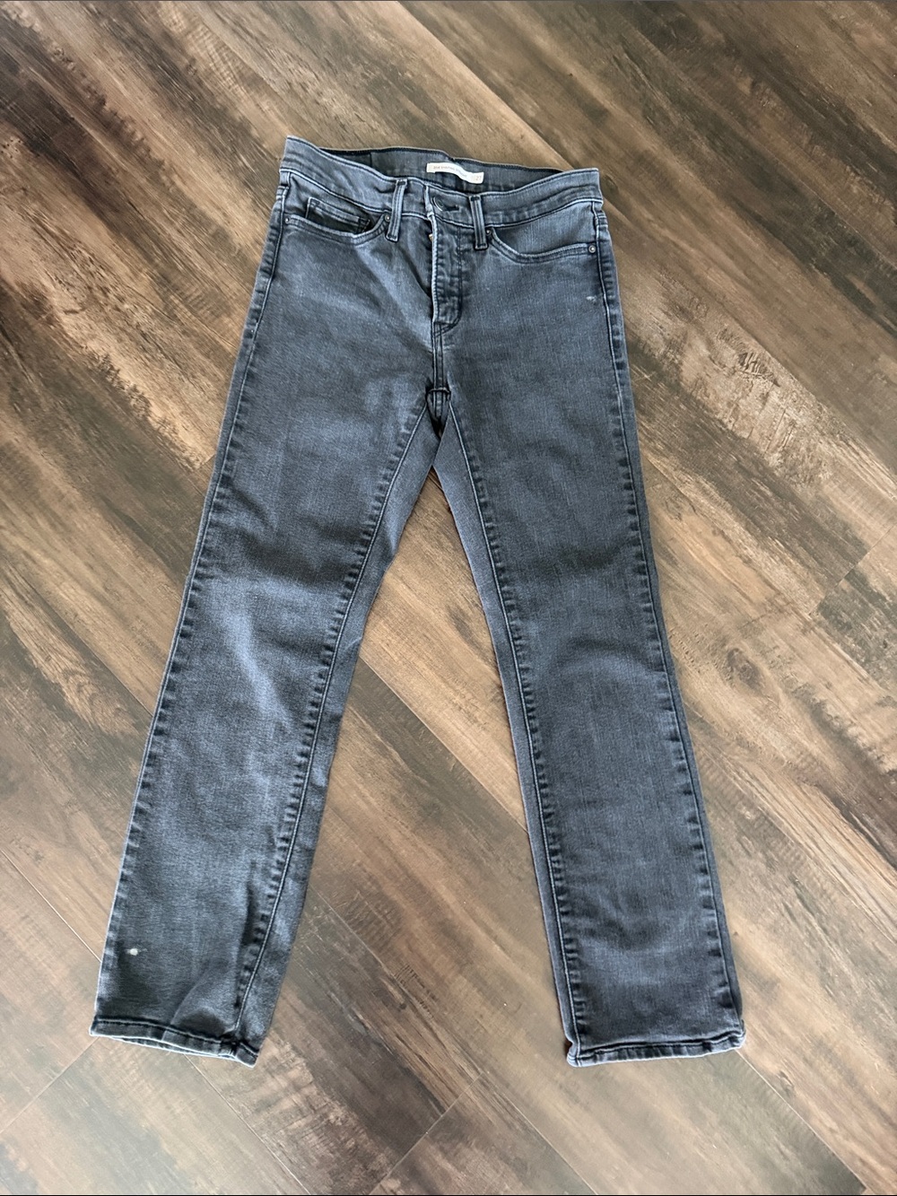 Levi's Straight Leg Jeans in Washed Black